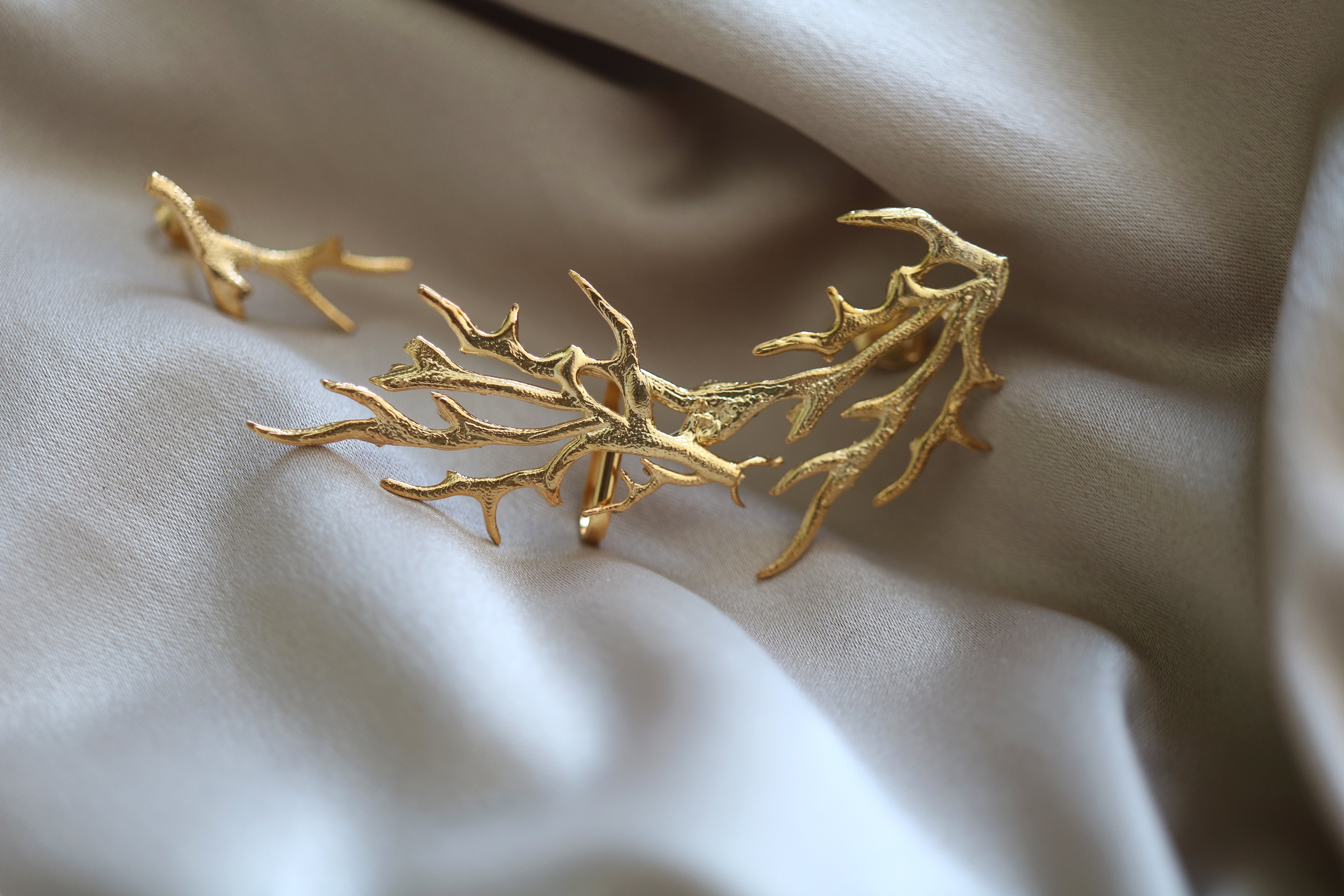 Kendwa Ear Cuffs | Gold