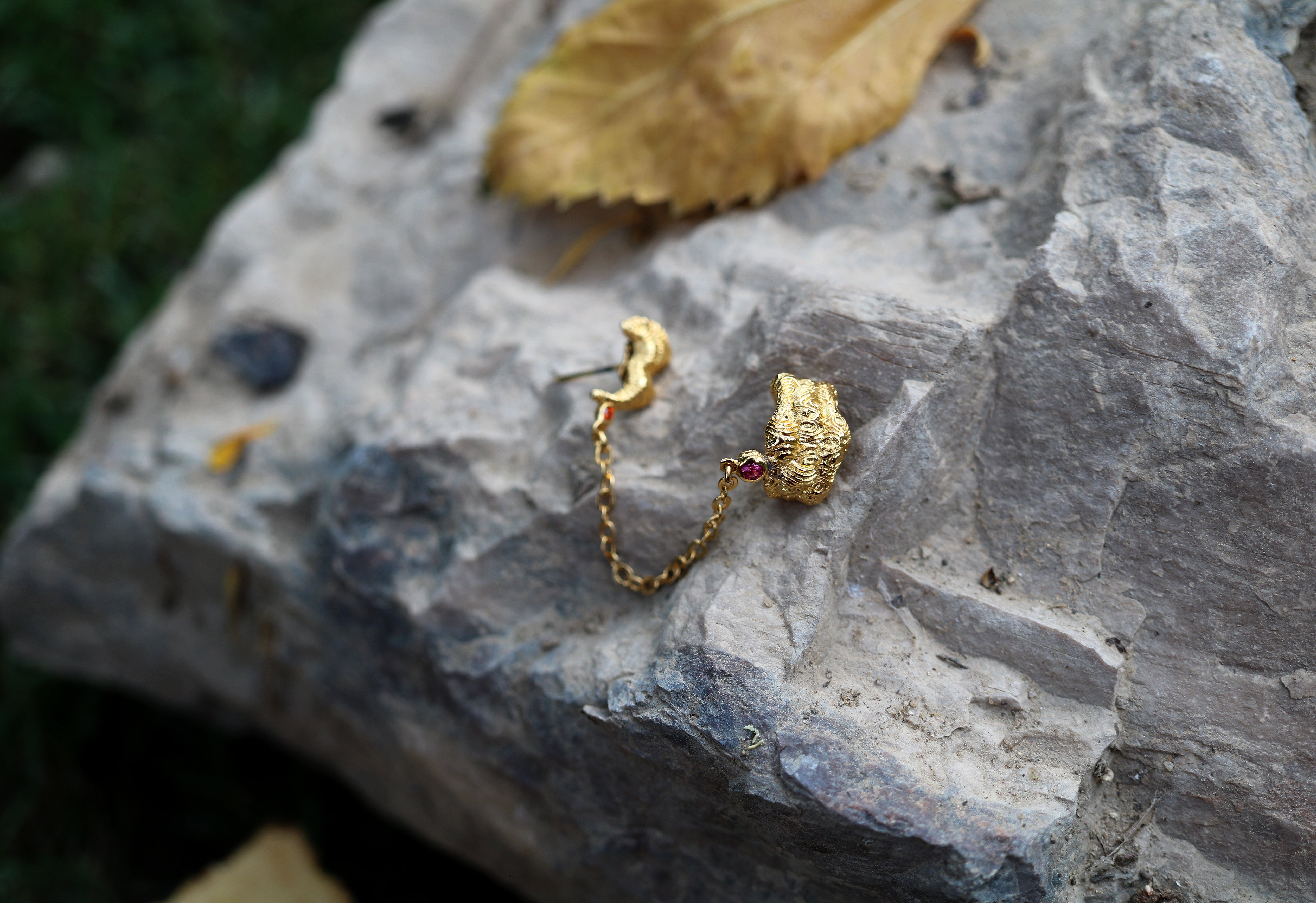 Kubu Earrings | Gold